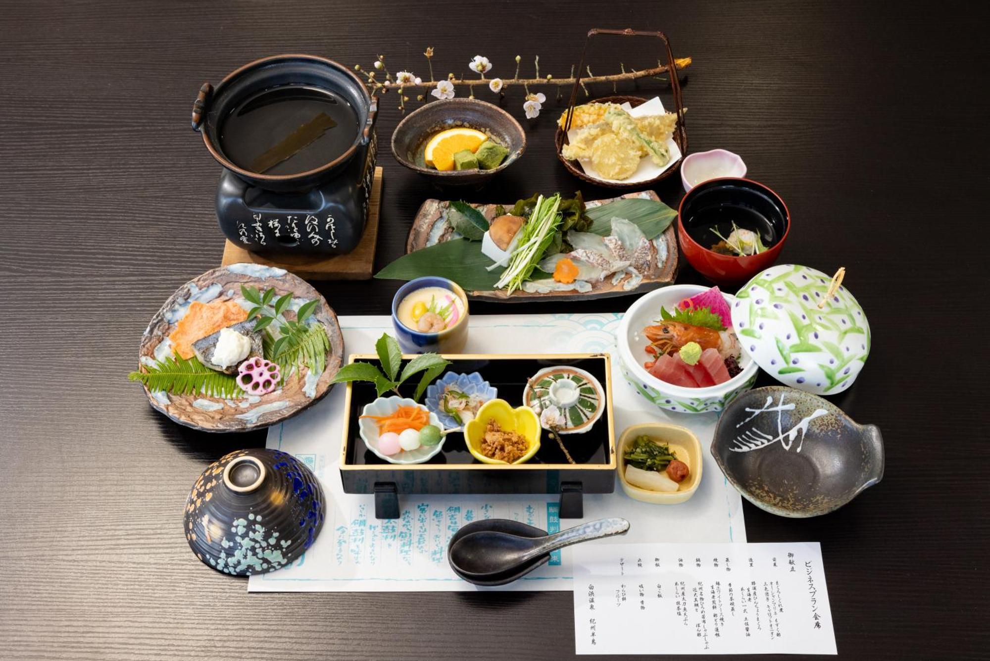 Shirahama Onsen Kisyu Hanto المظهر الخارجي الصورة